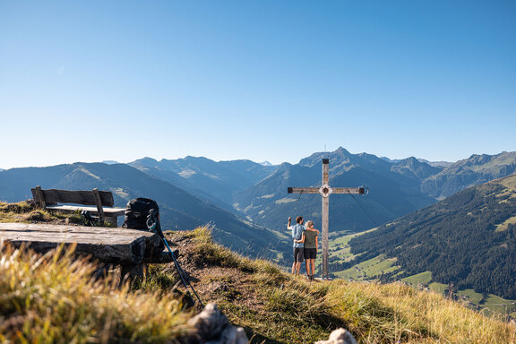 Wandern © Alpbachtal Tourismus, shootandstyle.com. Wandern © Alpbachtal Tourismus, shootandstyle.com.