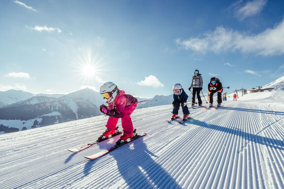 Skifahren im Skijuwel Alpbachtal Wildschönau © Alpbachtal Tourismus, shootandstyle.com Skifahren im Skijuwel Alpbachtal Wildschönau © Alpbachtal Tourismus, shootandstyle.com